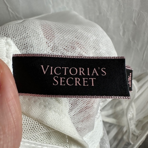 VICTORIAS SECRET Bridal Corset | Lace | Embellishments - Picture 13 of 16
